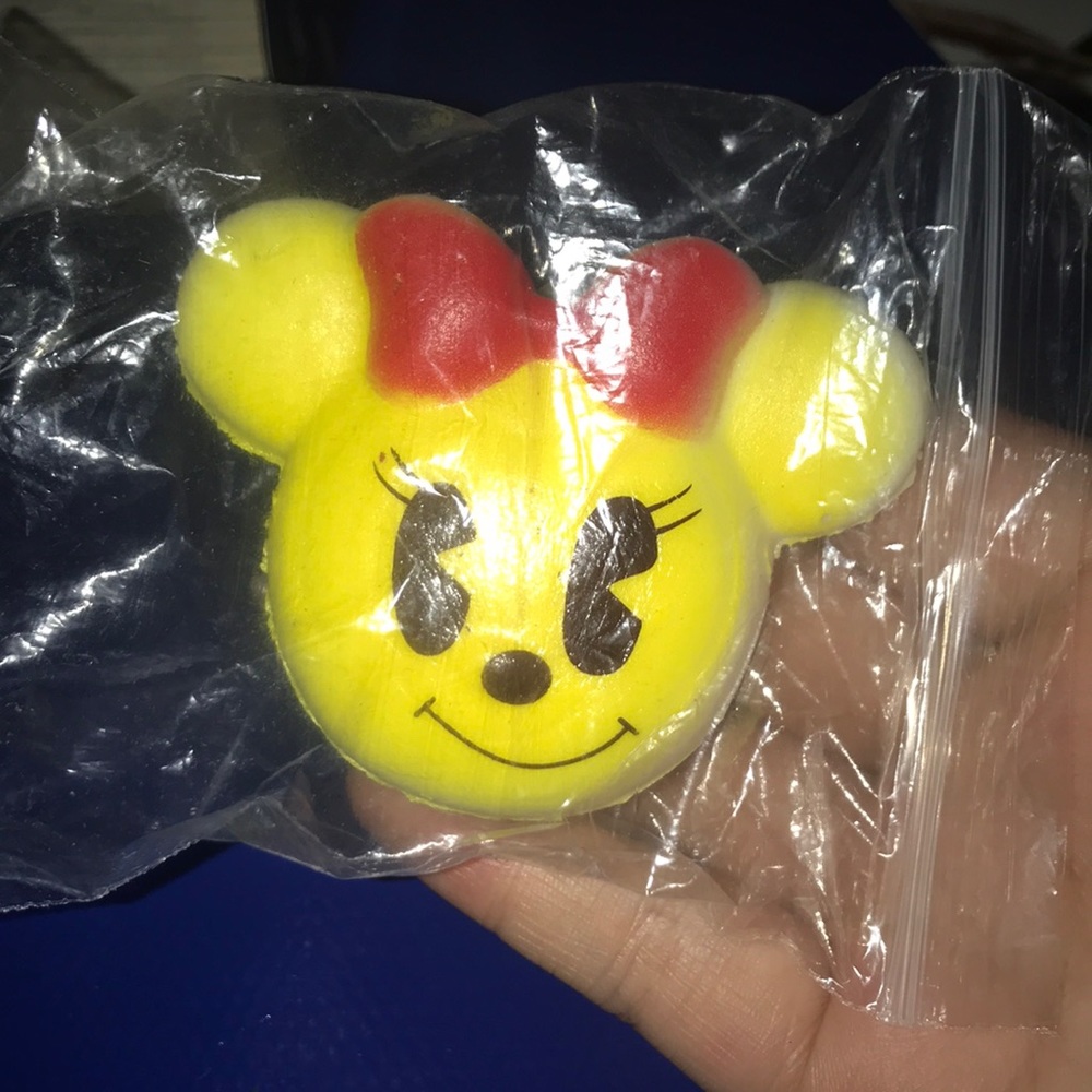 minnie mouse squishy
